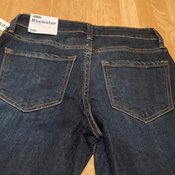 Old Navy Rockstar Jeans - Picture 4 of 7